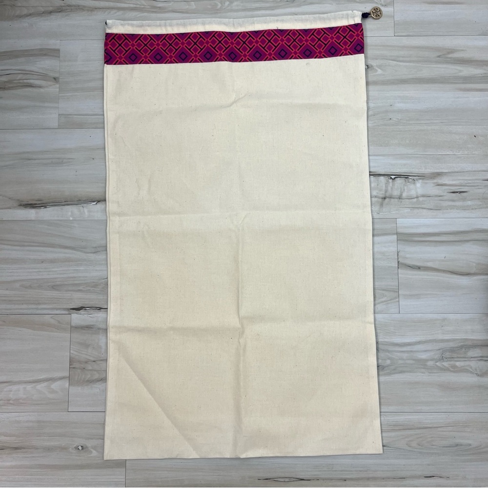 Tory Burch NWOT Cream Pink Geometric Dust Bag Large